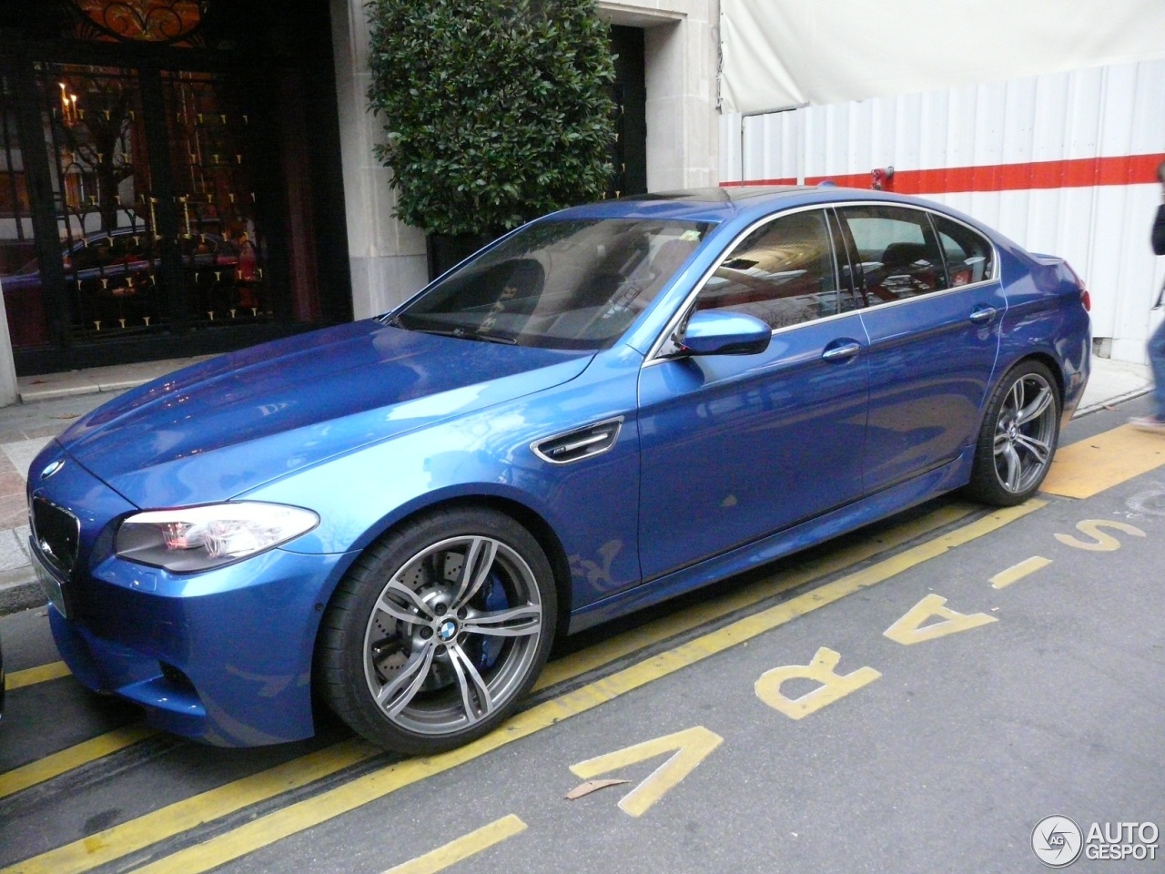 BMW M5 F10 2011