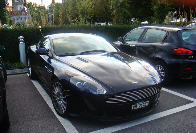 Aston Martin DB9