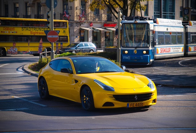 Ferrari FF