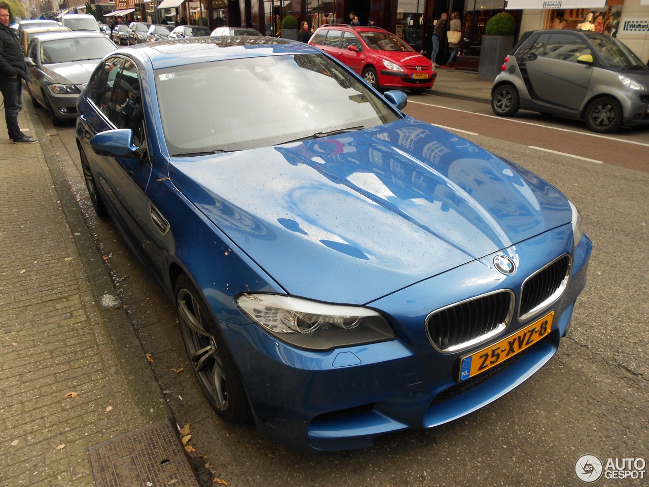 BMW M5 F10 2011