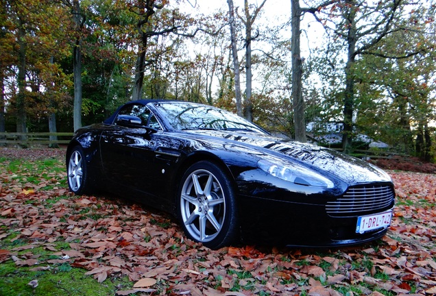 Aston Martin V8 Vantage Roadster