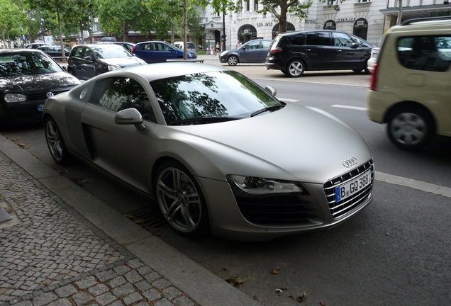 Audi R8