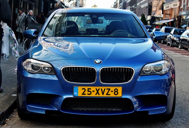 BMW M5 F10 2011