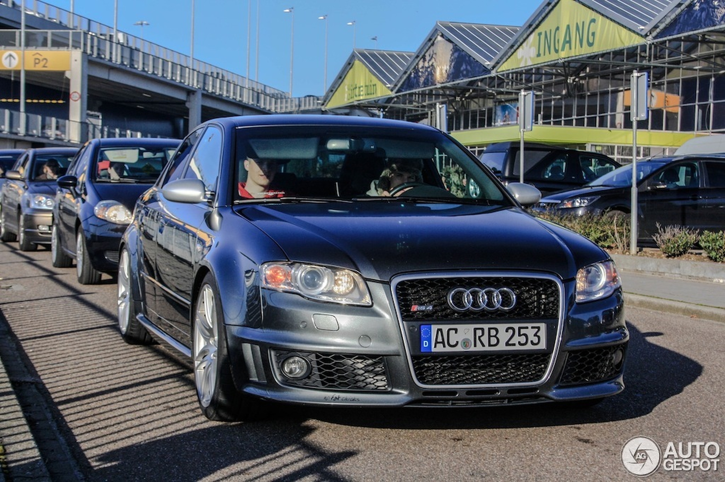 Audi RS4 Sedan