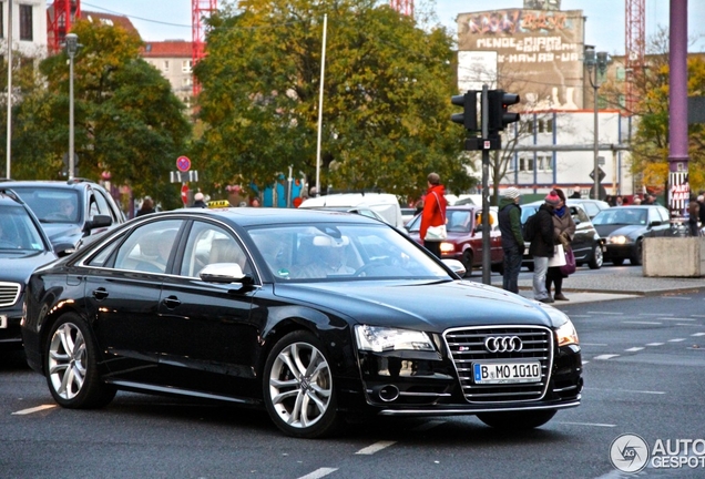 Audi S8 D4