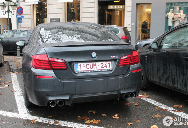 BMW M5 F10 2011