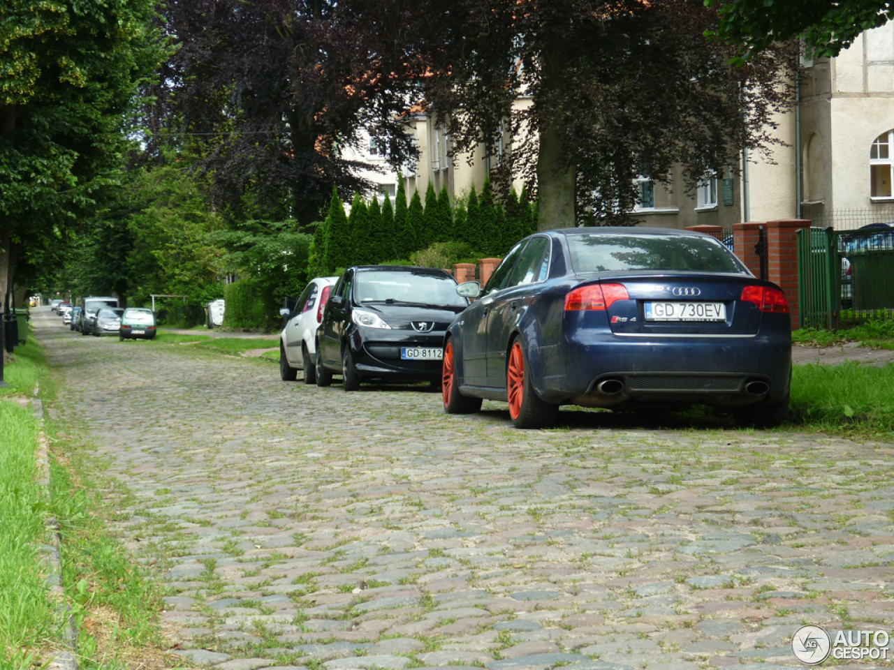 Audi RS4 Sedan