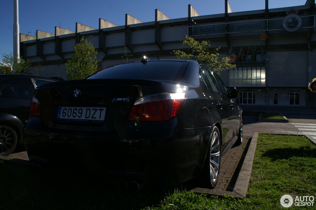 BMW M5 E60 2005