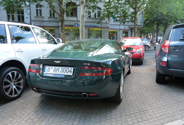 Aston Martin DB9