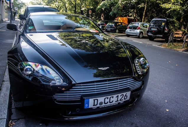 Aston Martin V8 Vantage