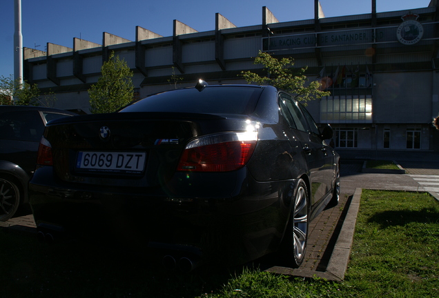 BMW M5 E60 2005