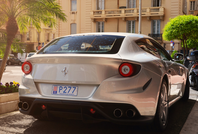 Ferrari FF