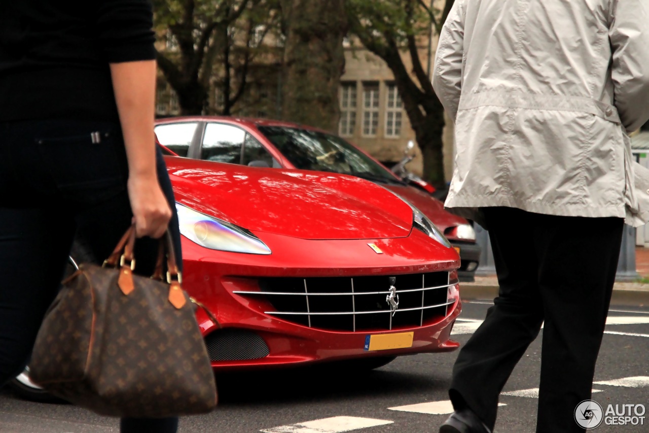 Ferrari FF