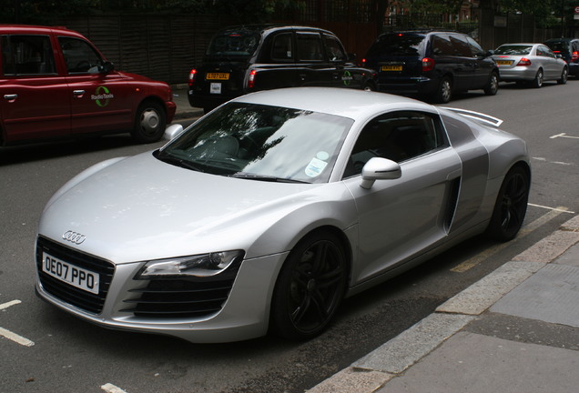 Audi R8