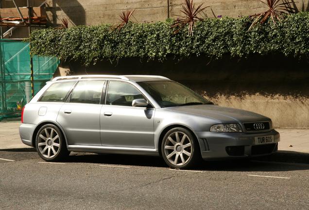 Audi RS4 Avant B5