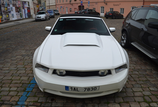 Ford Mustang GT Convertible 2010