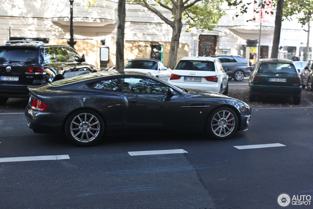 Aston Martin Vanquish S