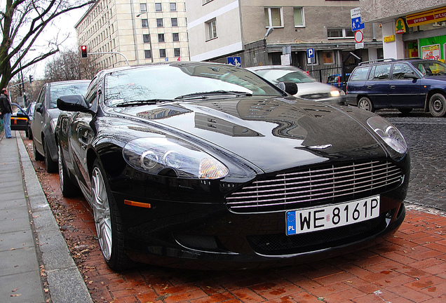 Aston Martin DB9