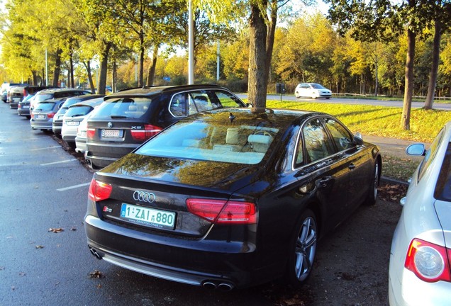 Audi S8 D4