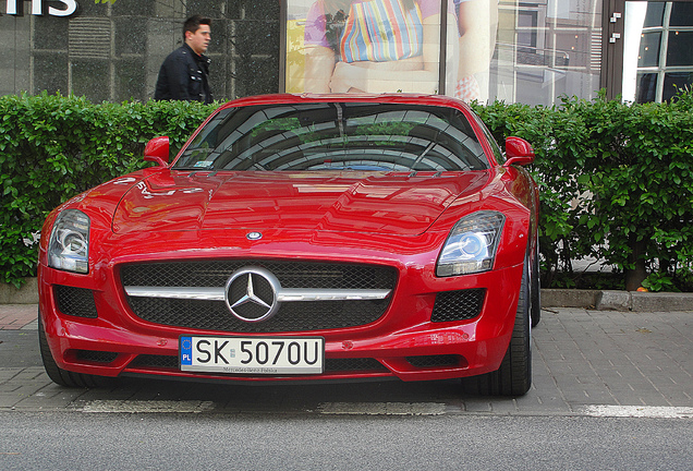 Mercedes-Benz SLS AMG