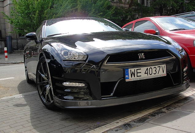 Nissan GT-R 2011