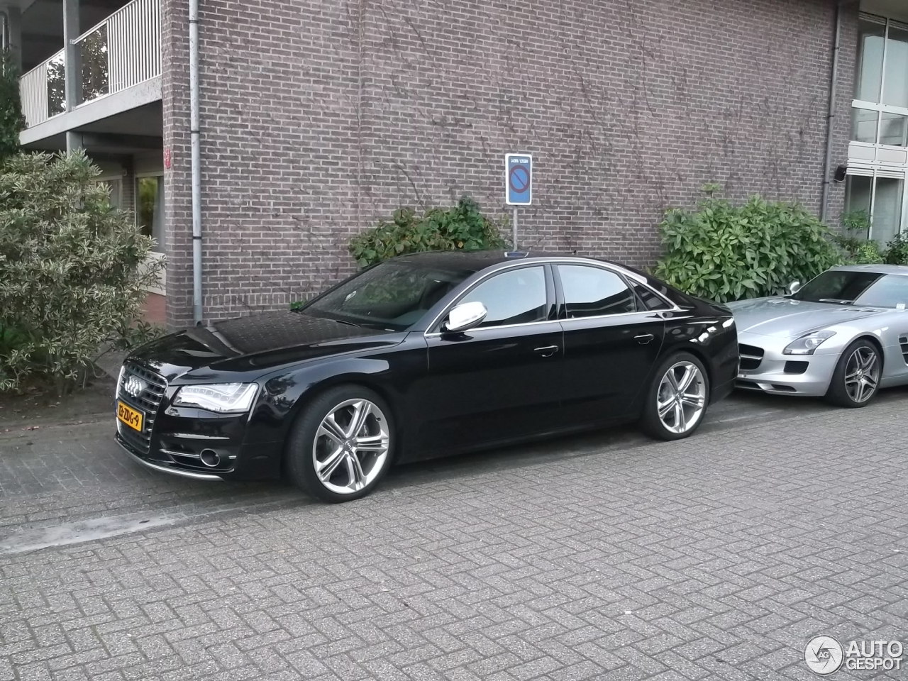 Audi S8 D4