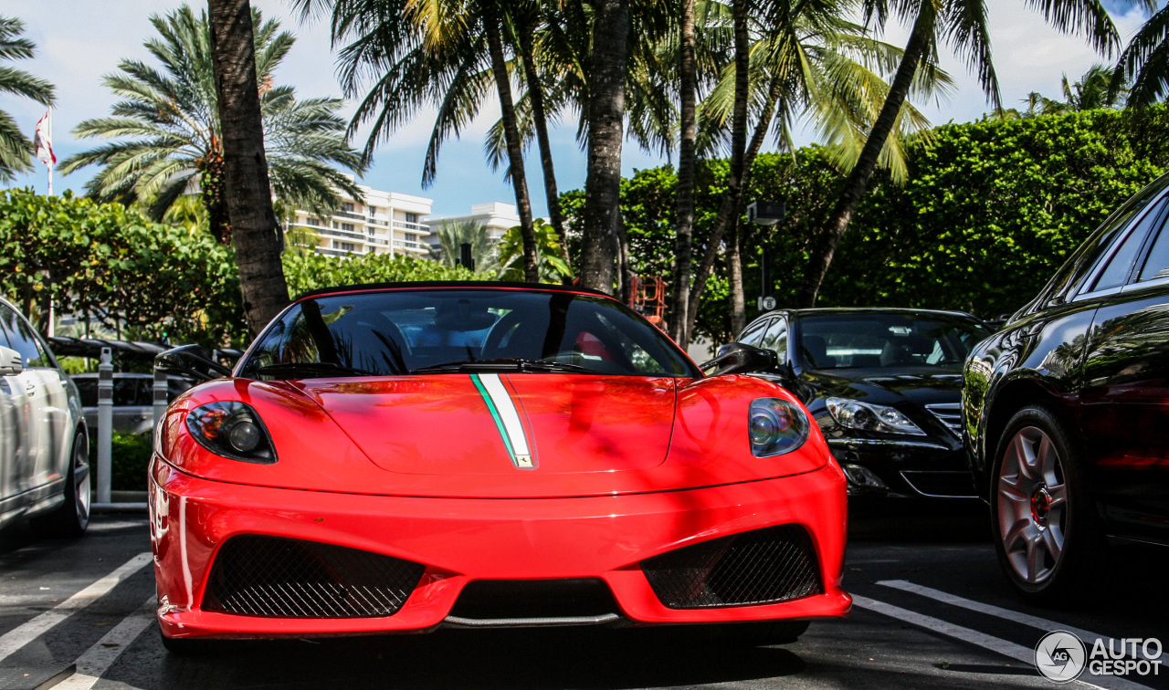 Ferrari Scuderia Spider 16M