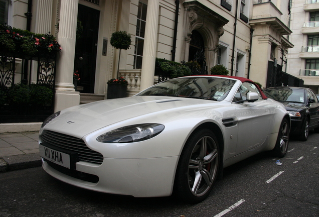 Aston Martin V8 Vantage Roadster