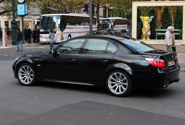 BMW M5 E60 2005