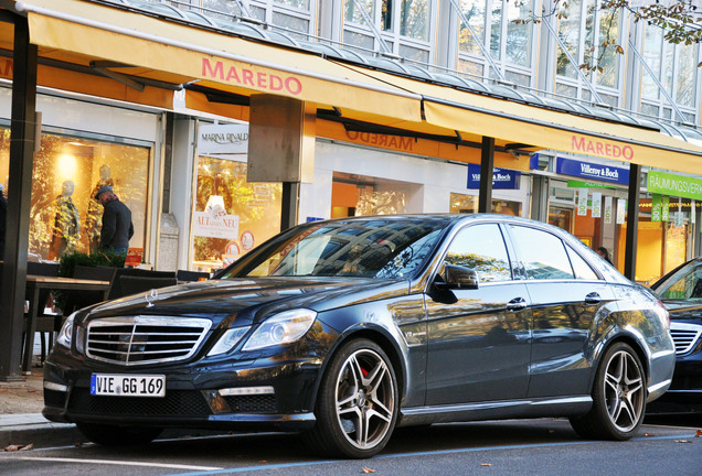 Mercedes-Benz E 63 AMG W212 V8 Biturbo