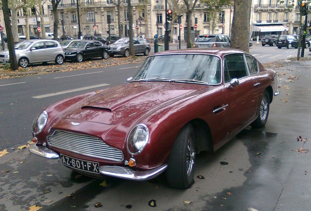 Aston Martin DB6 MKI