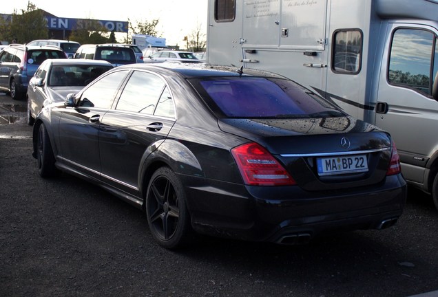 Mercedes-Benz S 63 AMG W221 2011