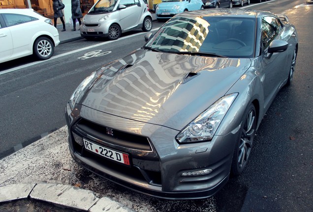 Nissan GT-R 2012