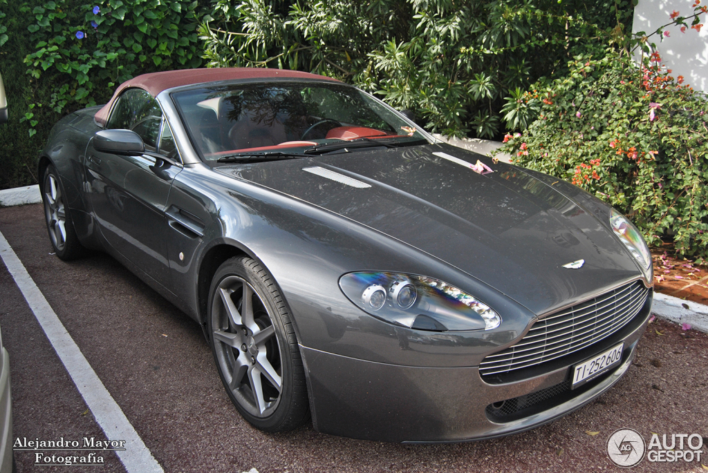 Aston Martin V8 Vantage Roadster