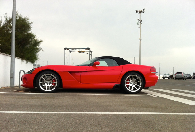 Dodge Viper SRT-10 Roadster 2003