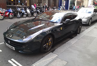 Ferrari FF