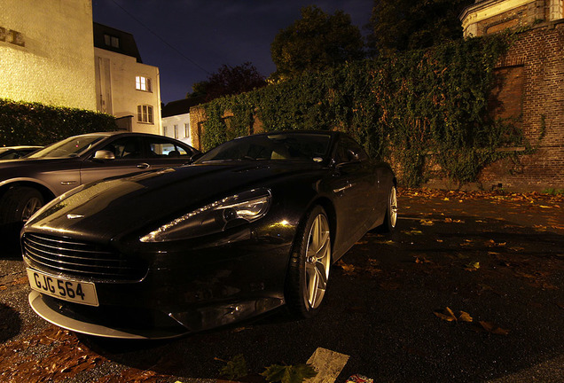 Aston Martin Virage 2011