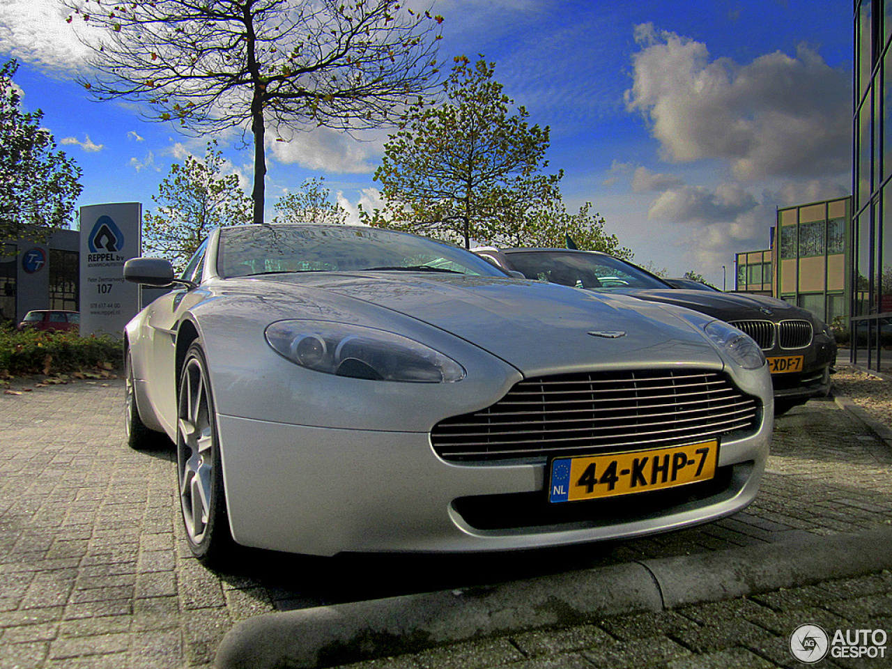 Aston Martin V8 Vantage