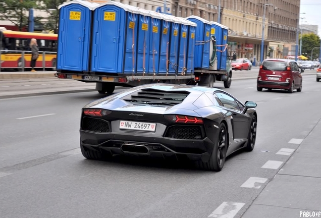 Lamborghini Aventador LP700-4