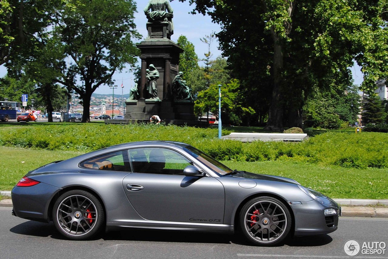 Porsche 997 Carrera GTS