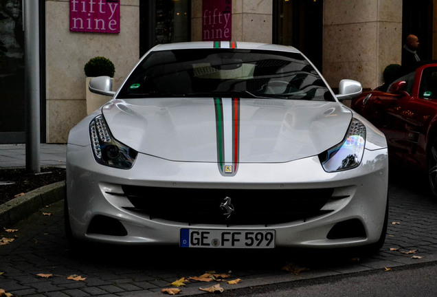 Ferrari FF