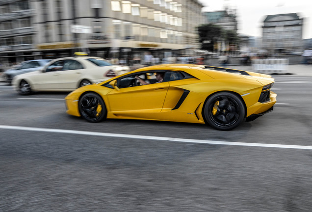 Lamborghini Aventador LP700-4