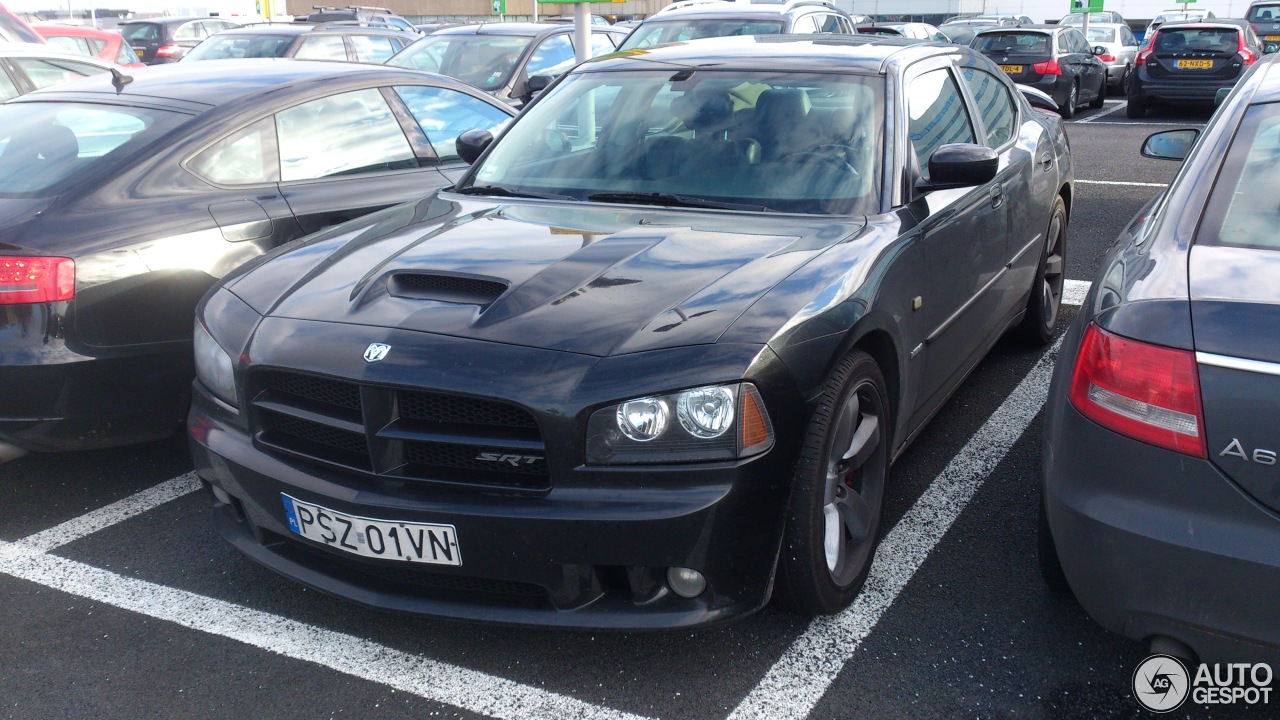 Dodge Charger SRT-8