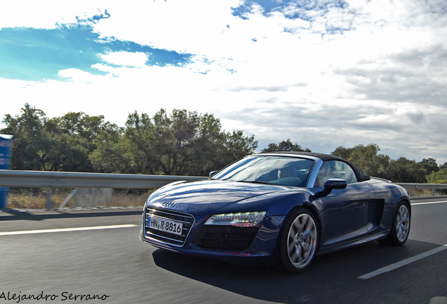 Audi R8 V10 Spyder 2013