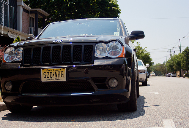 Jeep Grand Cherokee SRT-8 2005