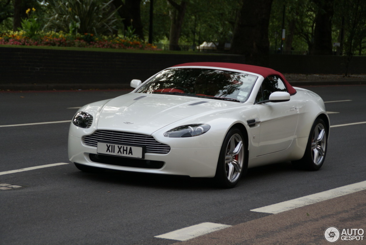 Aston Martin V8 Vantage Roadster