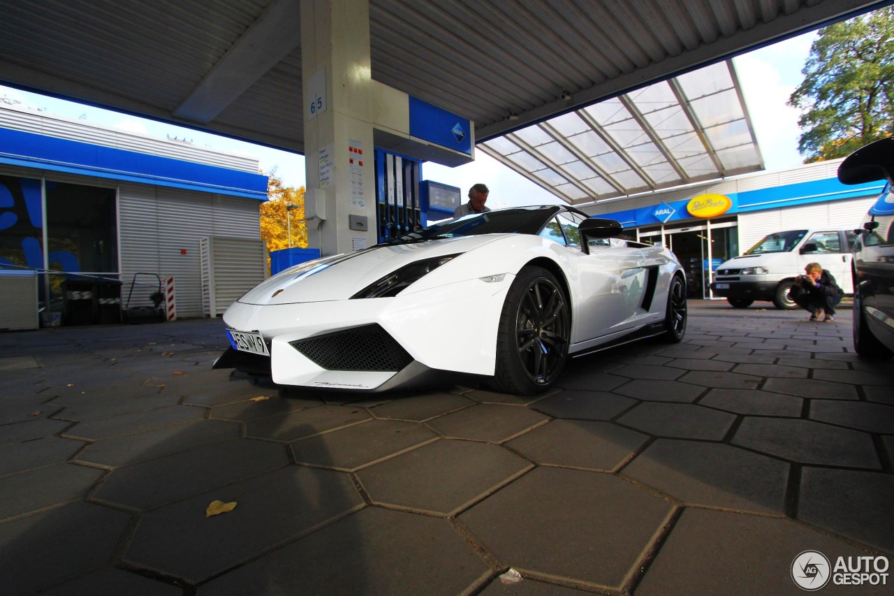 Lamborghini Gallardo LP570-4 Spyder Performante