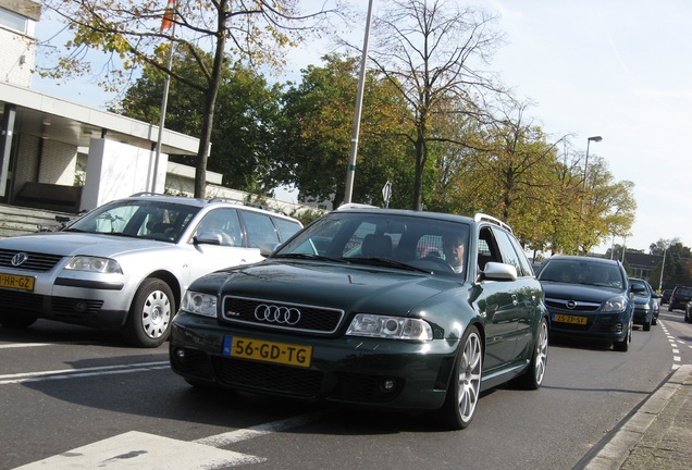 Audi RS4 Avant B5