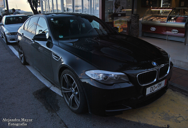 BMW M5 F10 2011