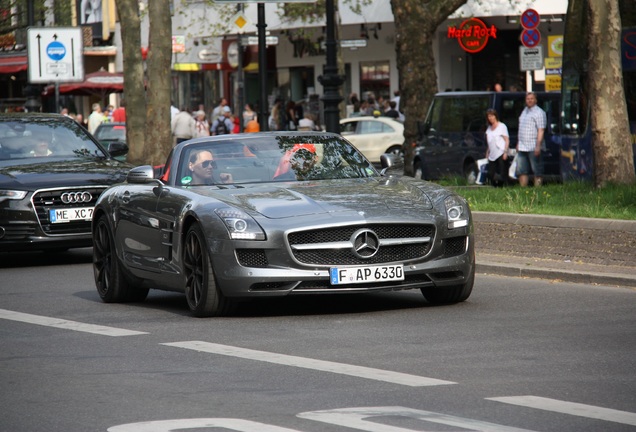 Mercedes-Benz SLS AMG Roadster